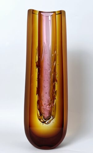 Skleněná broušená váza amber vysoká 35x11x7 cm - Pavel Havelka