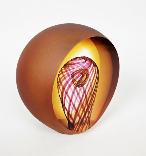 Skleněný křišťálový objekt dekorace "Medúza" amber 12x7 cm - Pavel Havelka - Image 2