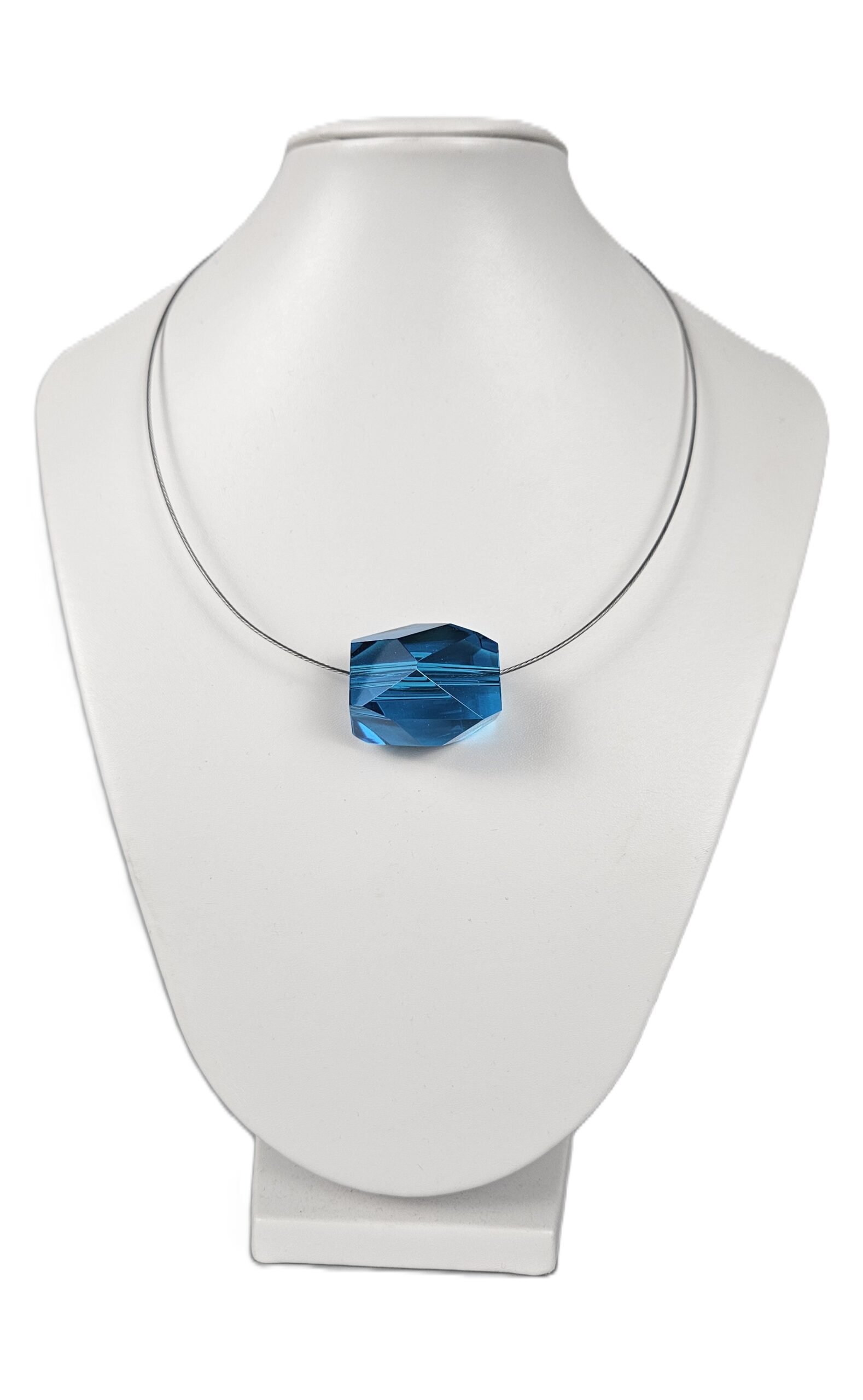 Broušený skleněný náhrdelník modrý – Šárka Bartko