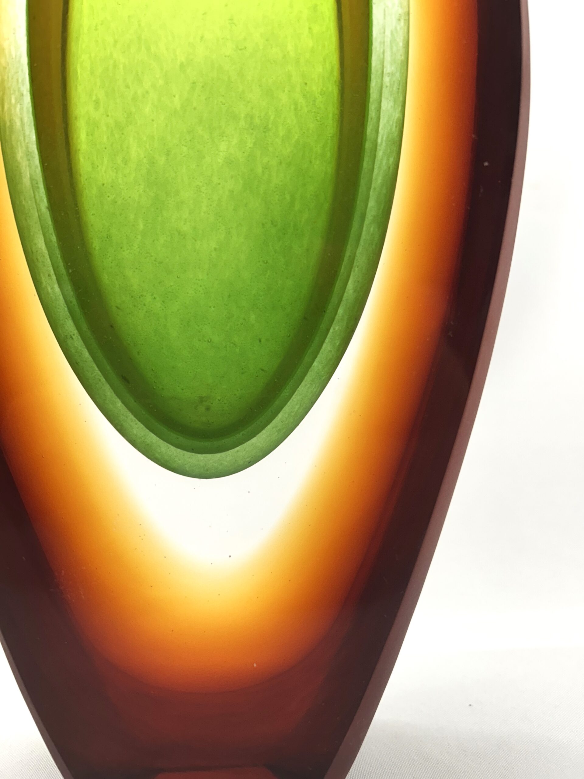 Skleněná broušená váza z hutního skla "Vodní svět" - Pavel Havelka - Obrázek 4