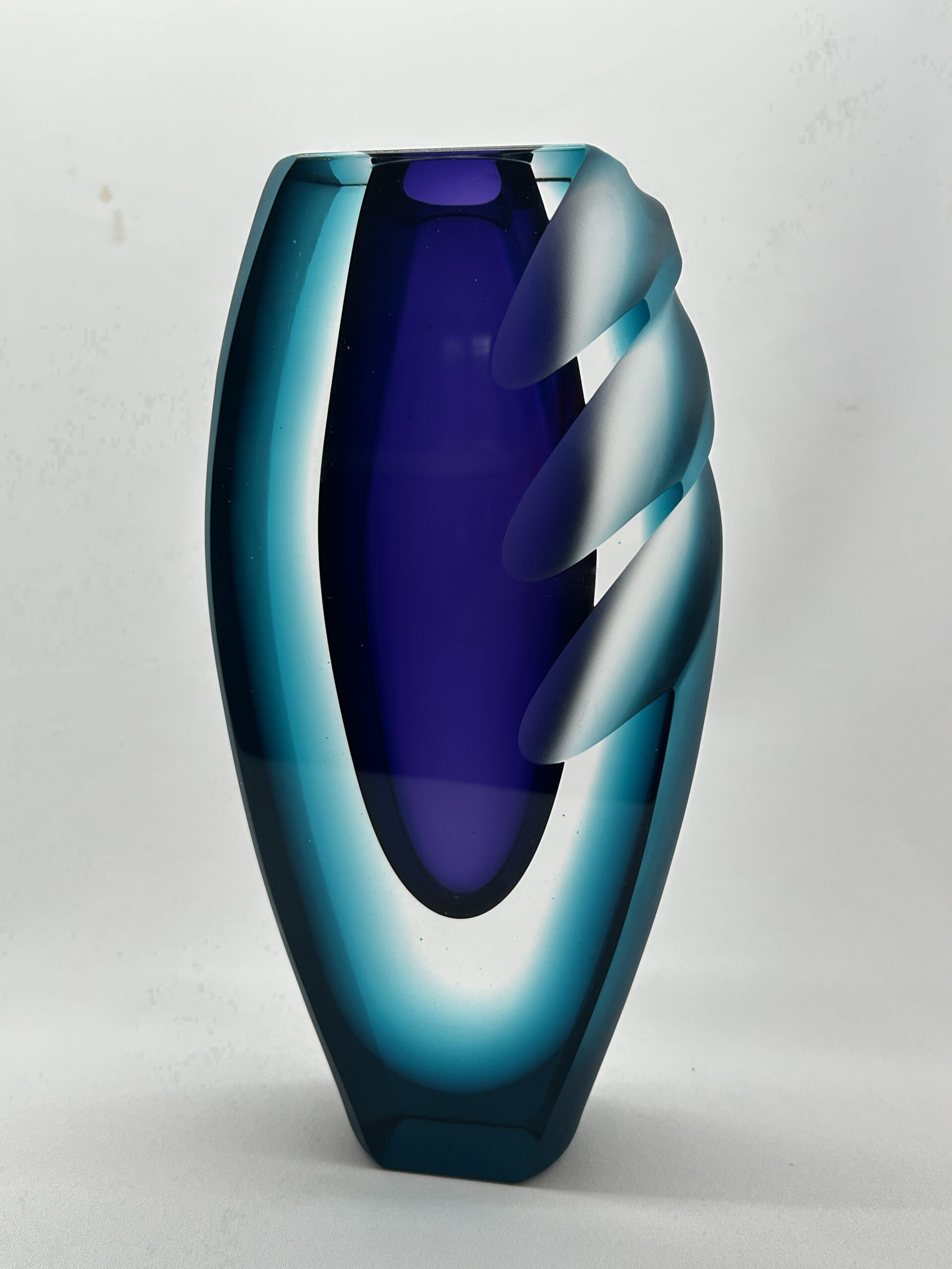 Skleněná broušená váza "Amfora" - Lucie Havelková - Obrázek 3