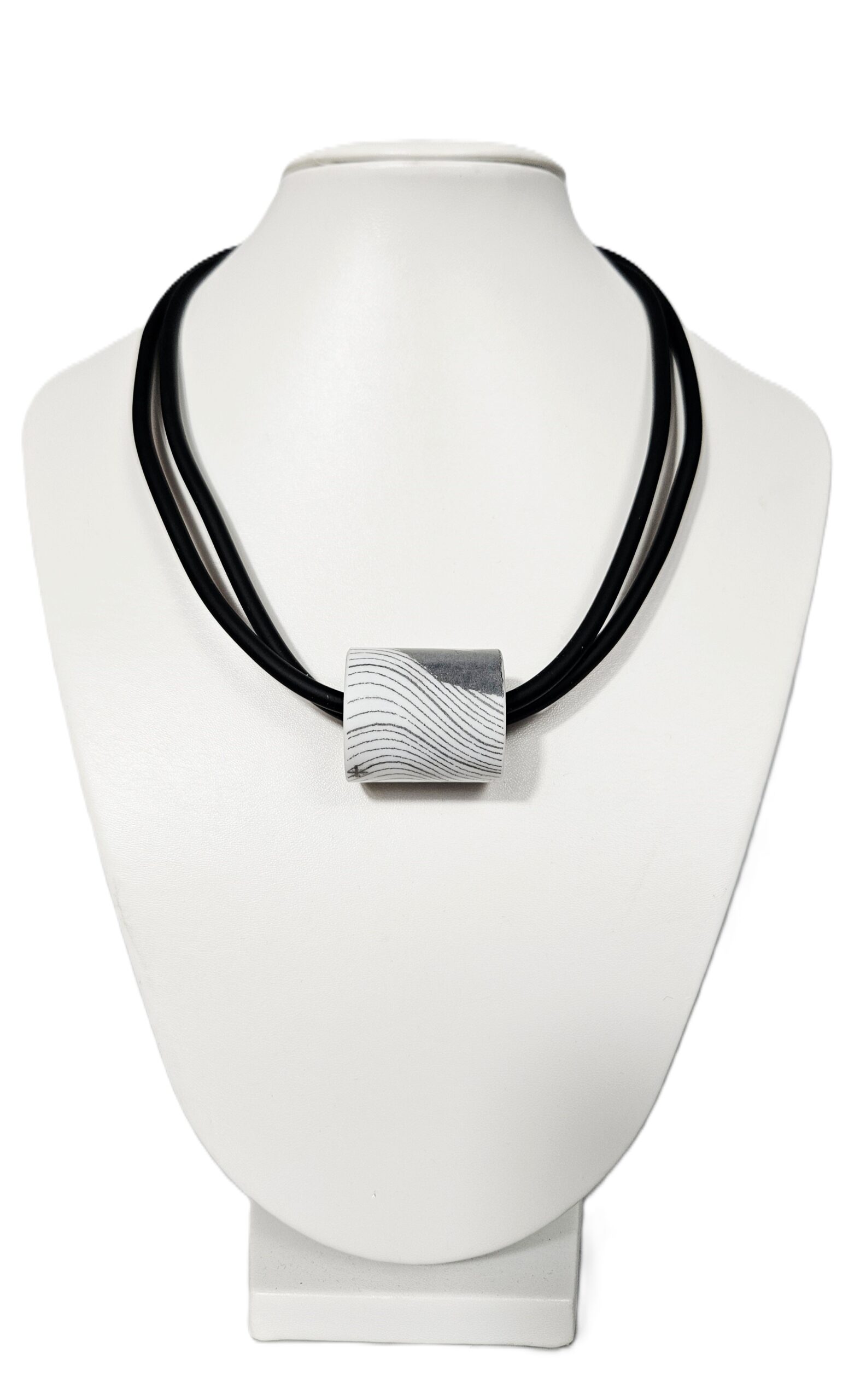 Náhrdelník ze skla malovaný II. – Šárka Bartko