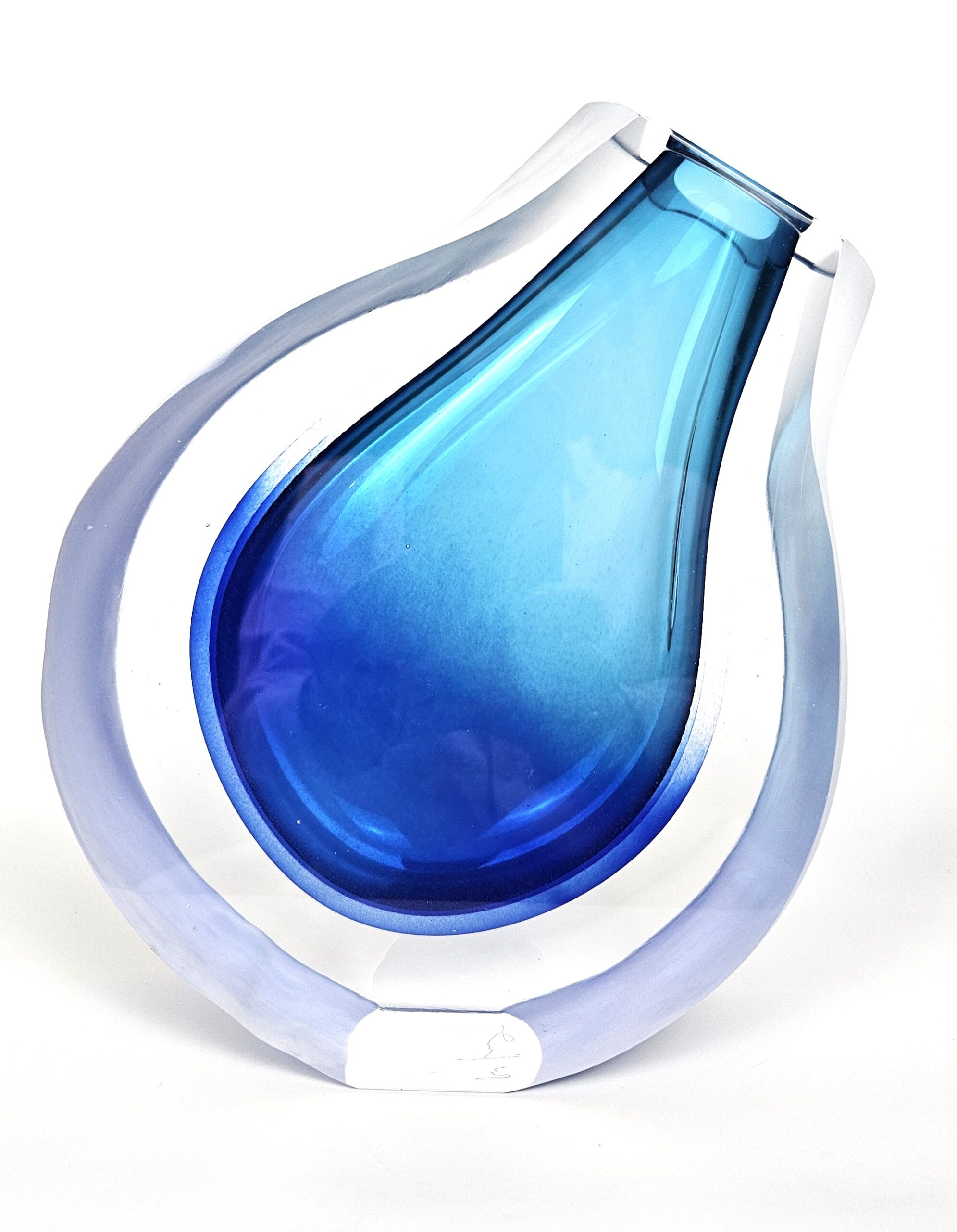 Skleněná broušená váza „Polární záře“ modrá – Pavel Havelka